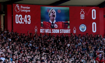 A supportive message for Stuart Pearce from Nottingham Forest fans.