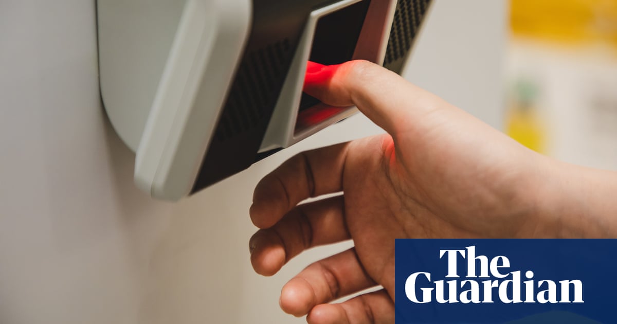 Sydney schools use of fingerprint scanners in toilets an invasion of privacy, expert says