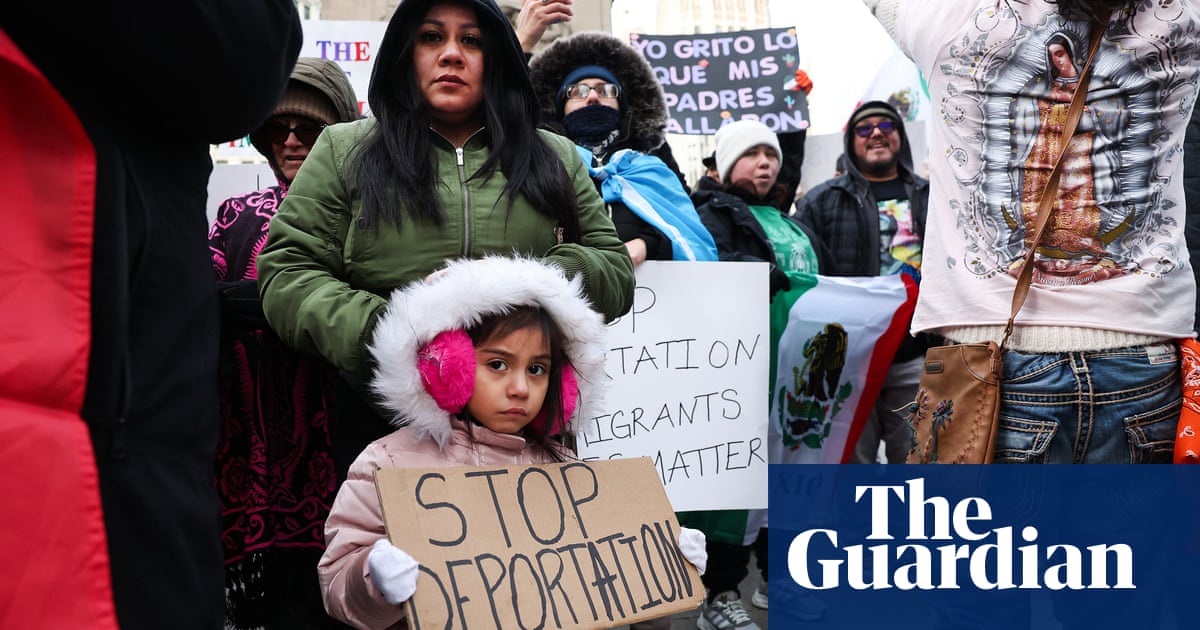 Court temporarily blocks Trump bid to cancel legal status of 500,000 migrants
