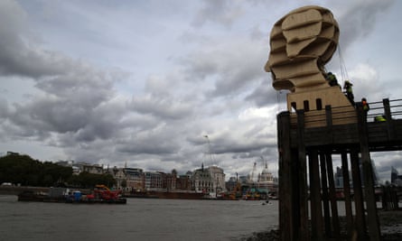 Head Above Water, by Steuart Padwick, installed on the Queen’s Stone Getty at Gabriel’s Wharf on the South Bank in London in 2018.