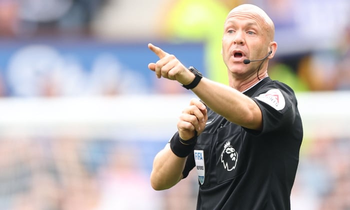 Wolves v Manchester City: Premier League – live | Premier League 1 Anthony Taylor