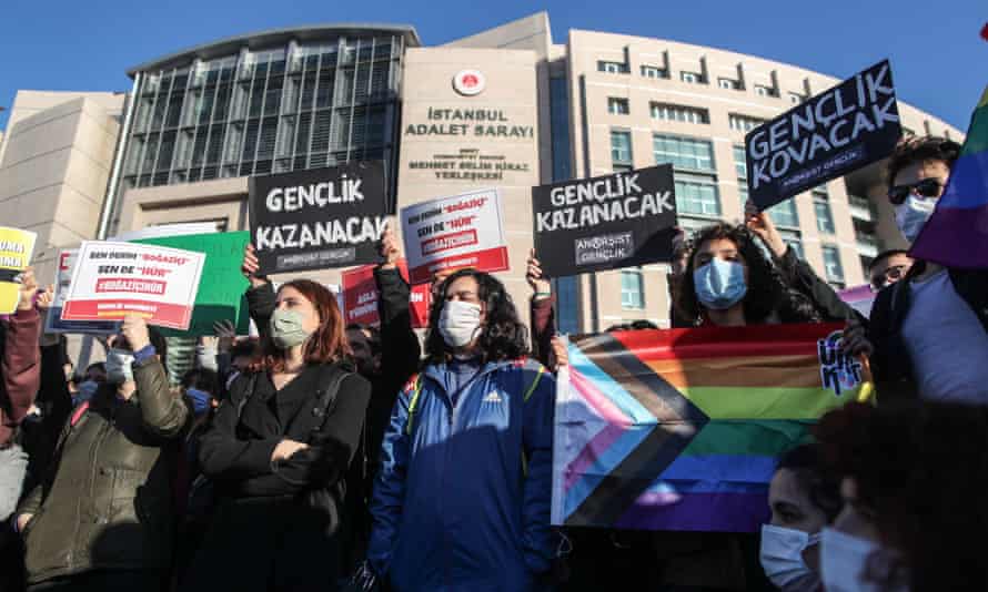 Students protest in Istanbul