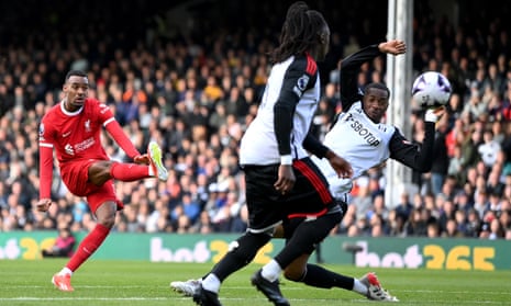 Ryan Gravenberch restores Liverpool’s lead against Fulham.