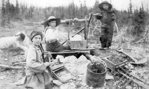 Greta Thunberg, time traveller? Girl in photo from 1898 resembles activist | Greta Thunberg | The Guardian
