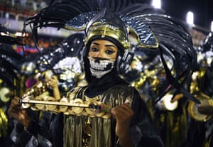 Members of the Mangueira samba school