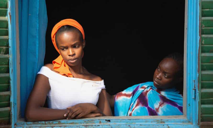 Lingui, the Sacred Bonds: Achouackh Abakar Souleymane as Amina, and Rihane Khalil Alio as Maria.