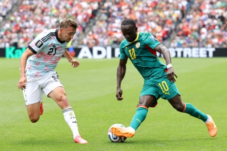Sadio Mane takes on Timothy Castagne in an excellent opening half for the former Liverpool man.