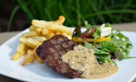 Steak chips peppercorn sauce at the Devonshire Arms, Pilsey