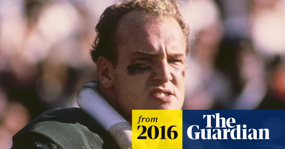 Nfl Great Paul Hornung Sues Helmet Company For Failing To