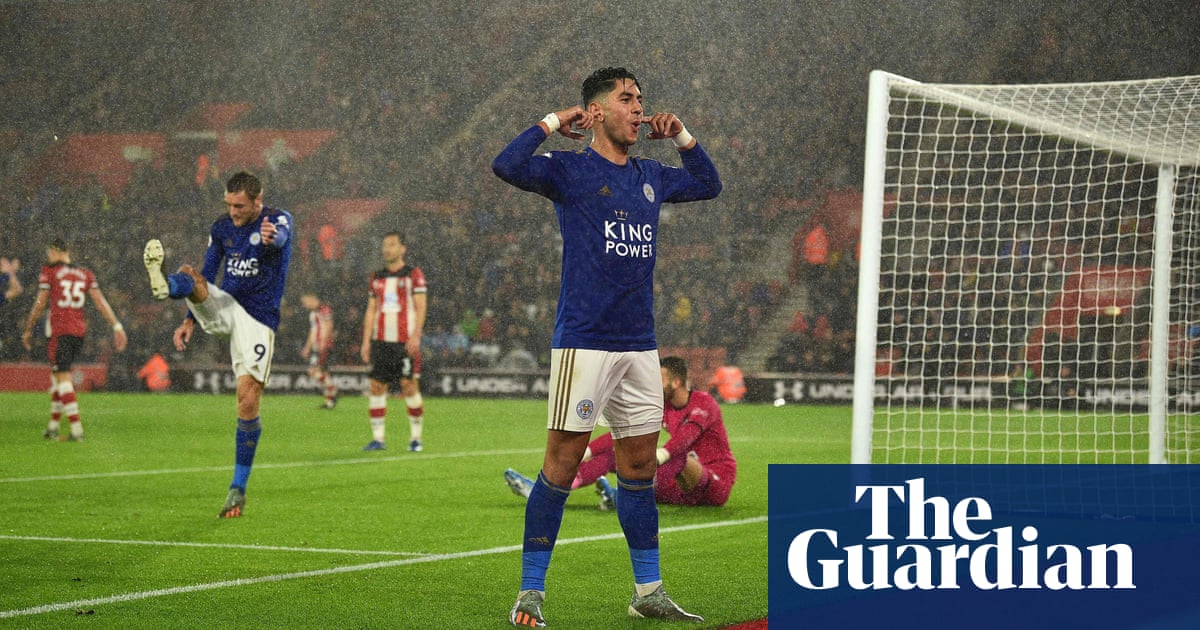 Vardy and Pérez hat-tricks as Leicester smash nine against Southampton