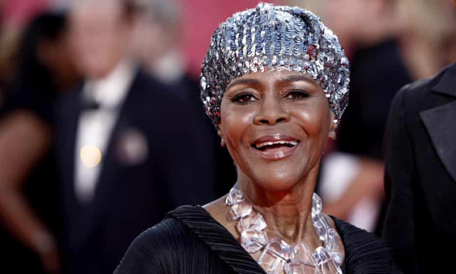 Cicely Tyson at the 2009 Emmy awards.