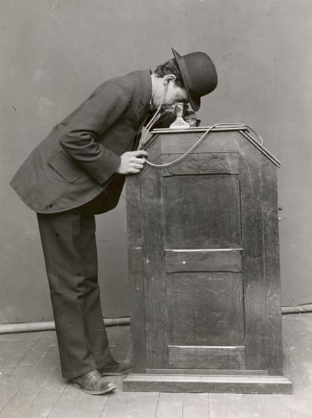 The Victorian answer to a VR headset ... William Kennedy-Laurie Dickson’s Kinetoscope.