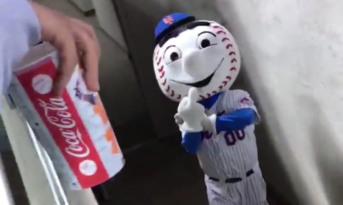 Mr Met gave fans the finger after 'derogatory things about his mom' | New York Mets | The Guardian