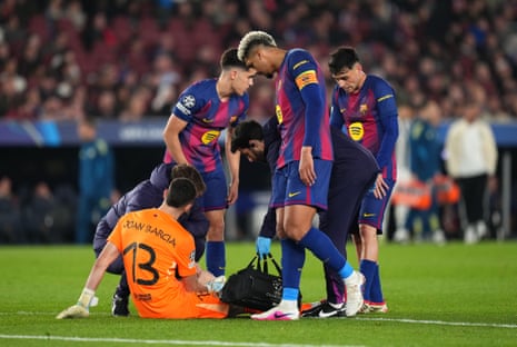 जोन गार्सिया को यहां से आना होगा।