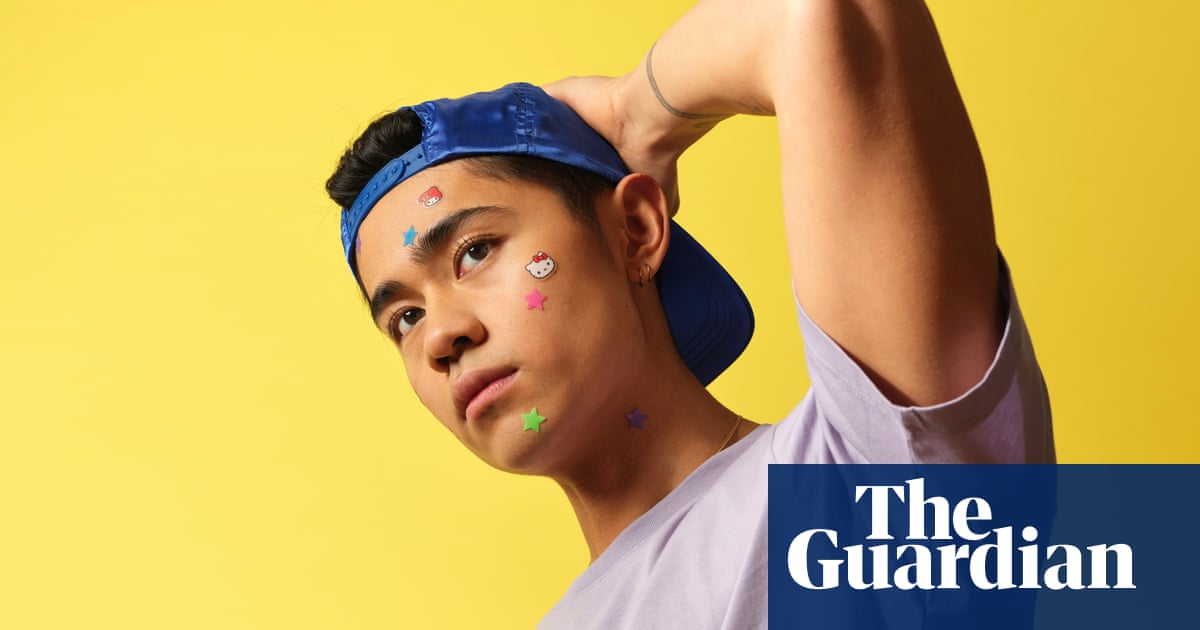Visible pimple patches: a skincare trend for teenagers we needn’t be worried about | Skincare Visible pimple patches: a skincare trend for teenagers we needn’t be worried about | Skincare
