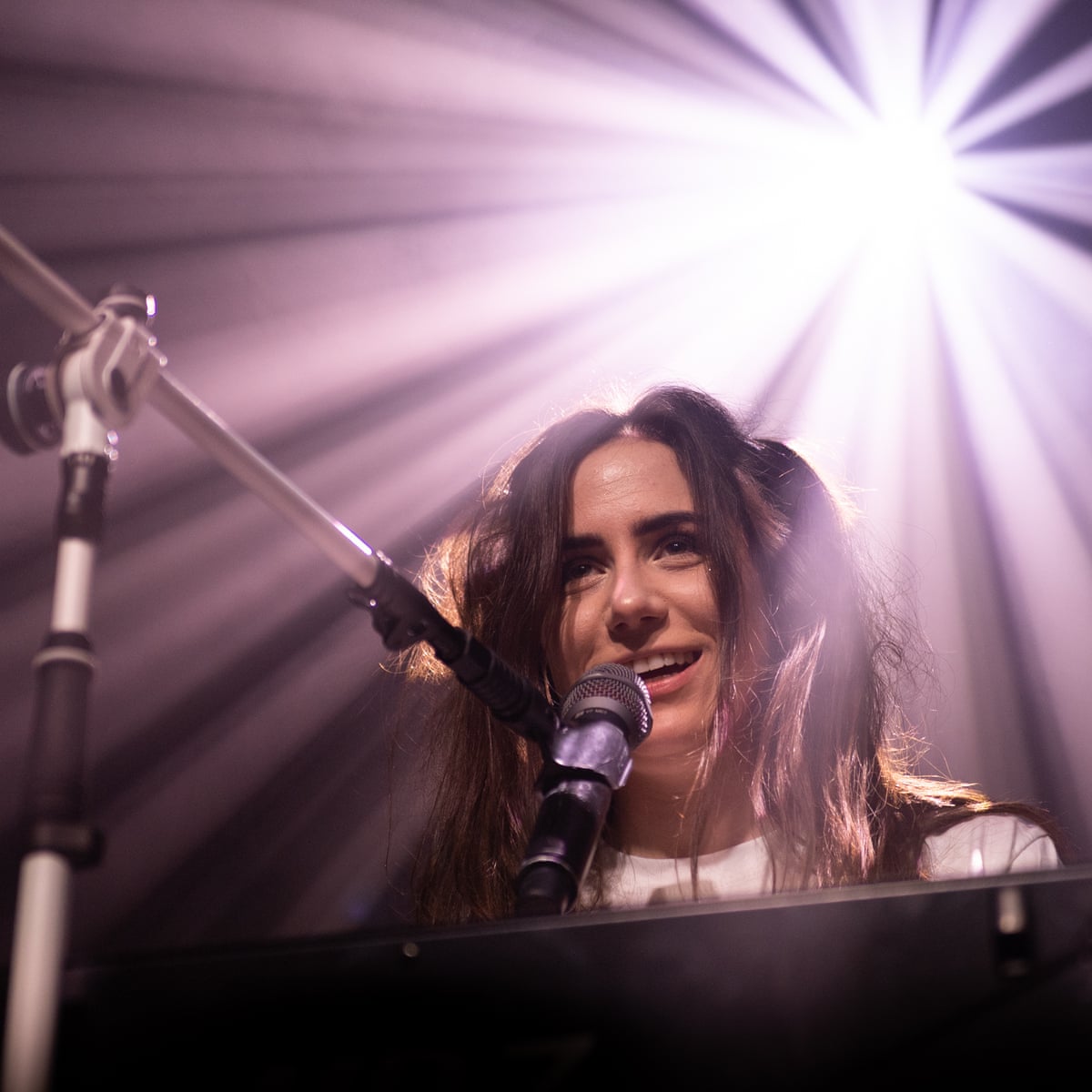 Dodie Review Twee Folk Singer Stumbles From Youtube To Irl Pop And Rock The Guardian
