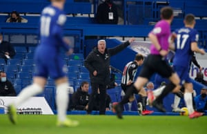 Newcastle United manager Steve Bruce shouts instructions to his players.