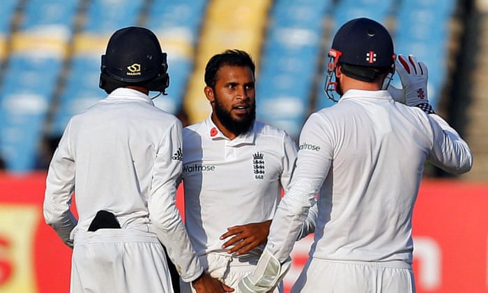 Paul Farbrace: tarde Índia wickets deram a Inglaterra um elevador