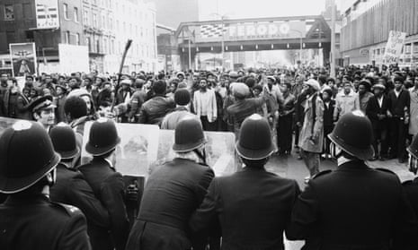 Police confront protesters in Blackfriars Bridge Road in London in 1981.