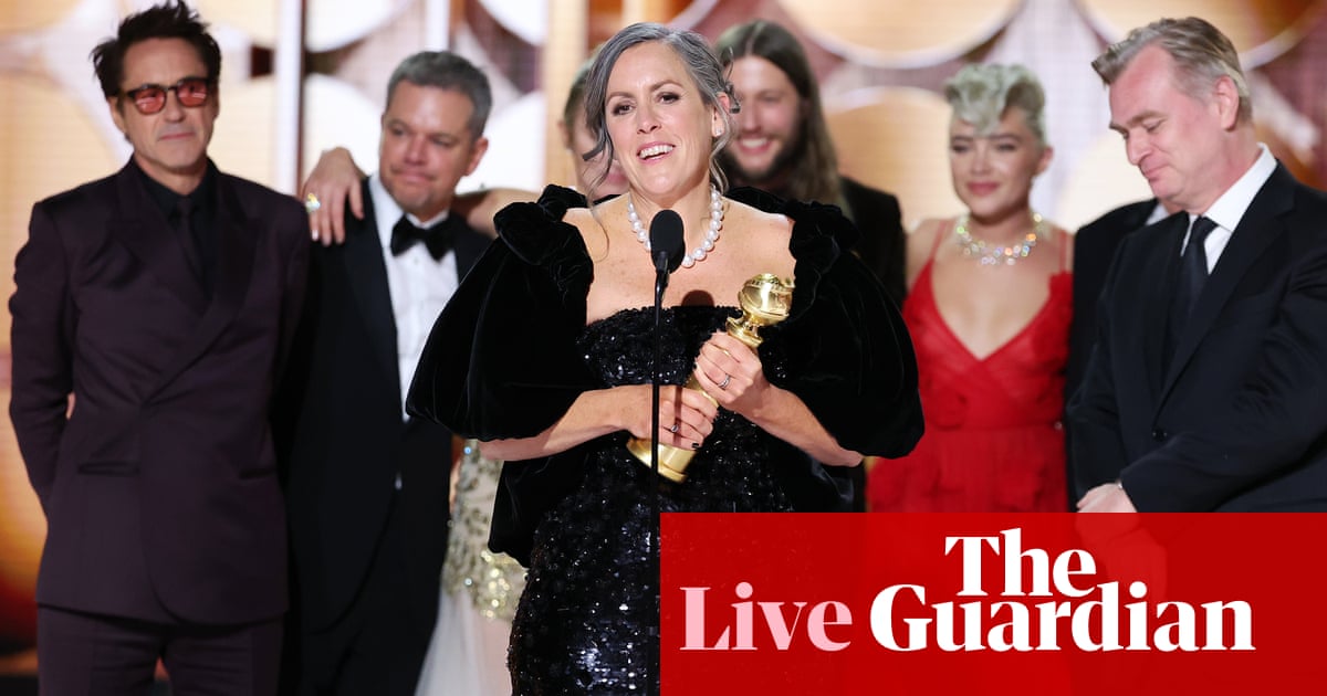 Първото събитие за звездни награди за годината беше доминирано от