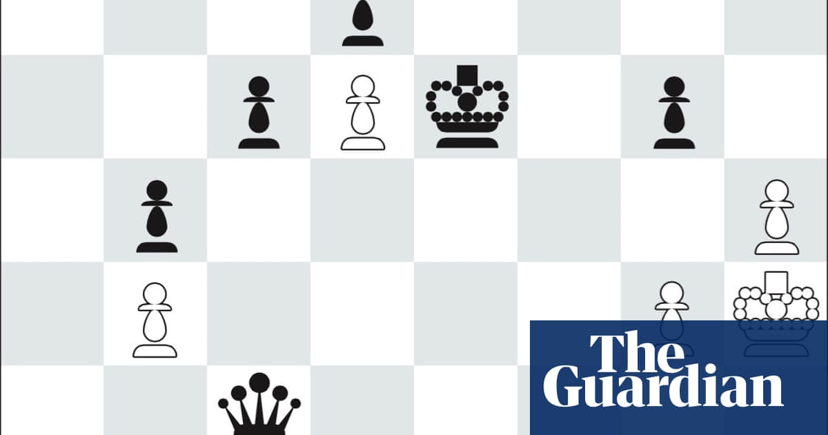 Chess: Carlsen secures record but draws threaten chances of victory at Wijk