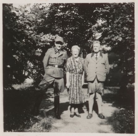 Gerhard Bast (Martin Pollack’s father, a Nazi SS officer) with his parents in Amstetten in July 1944.