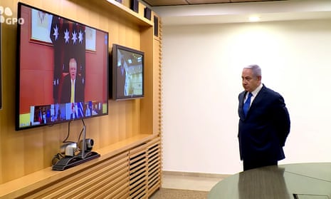 Benjamin Netanyahu talking to Scott Morrison