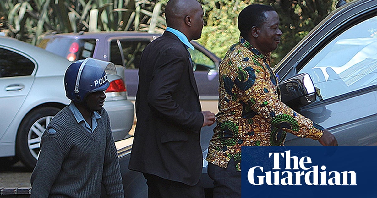 Zimbabwe Police Arrest Senior Members Of War Veterans Group World 