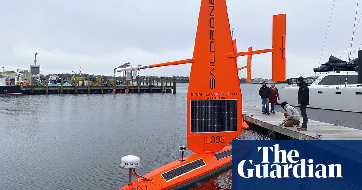 Scientists send robot boats into the eye of hurricanes