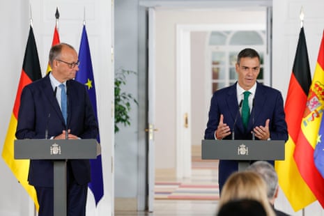 Spanish prime minister Pedro Sánchez (R) and German chancellor Friedrich Merz (L) hold a press conference after their meeting at Moncloa Palace, in Madrid, Spain, on Thursday.