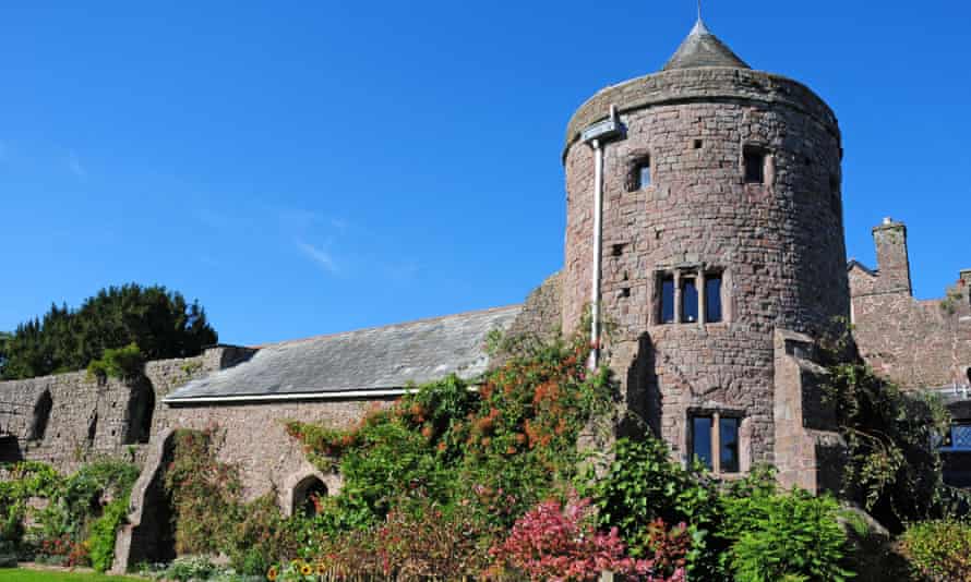 Tiverton Castle, Devon