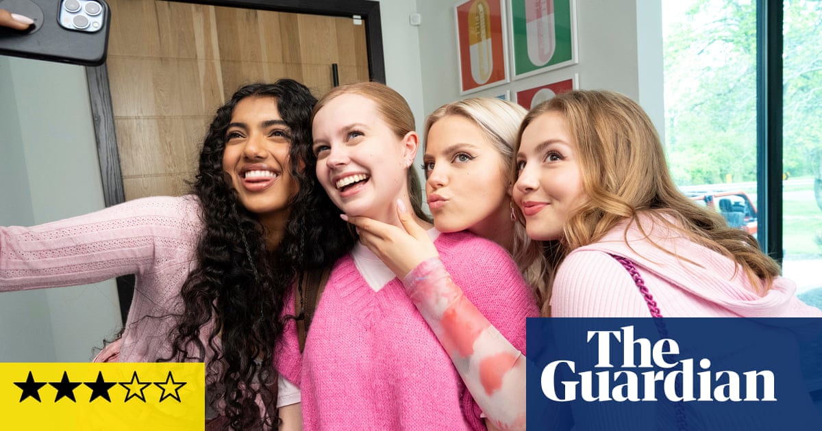 В някои отношения музикалният формат подхожда повече на Mean Girls