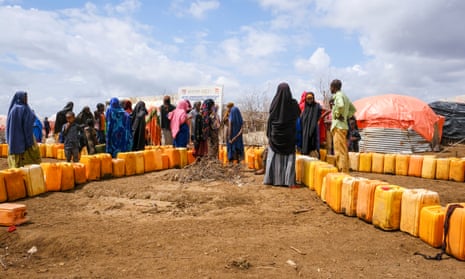 Queue for water in Somalia