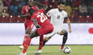 Mohamed Salah takes on Soriano Mane of Guinea-Bissau.