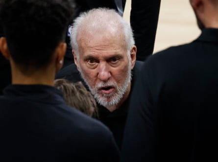 Gregg Popovich talks with his team during the second half of Wednesday’s game at the Frost Bank Center.