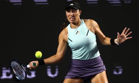 Steady Jessica Pegula weathers Cancún storm to make WTA Finals decider ...
