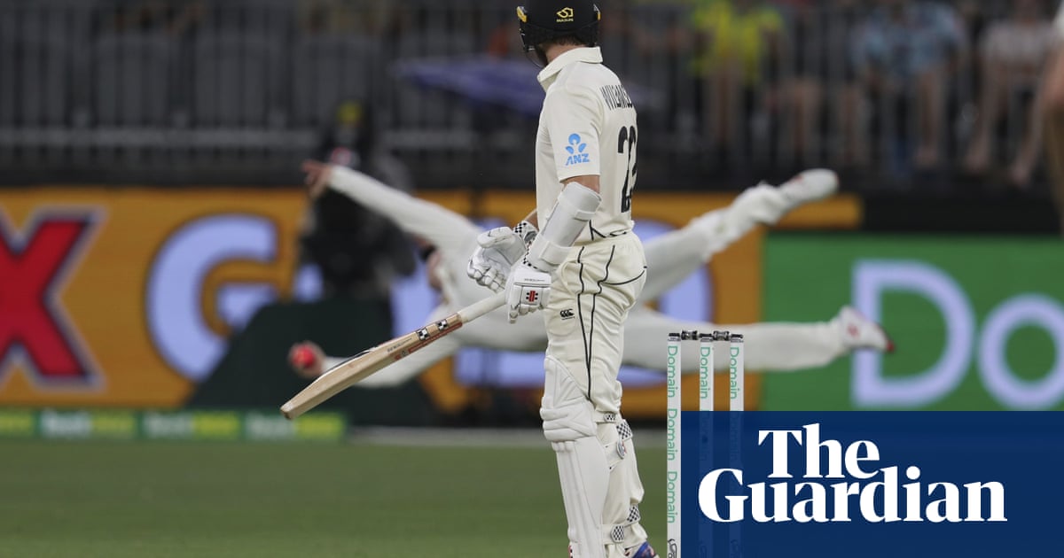 Steve Smith makes stunning catch as Australia boss New Zealand