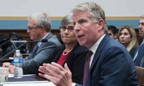 New York district attorney Cyrus Vance testifying before the House Judiciary Committee, seated next to encryption expert professor Susan Landau