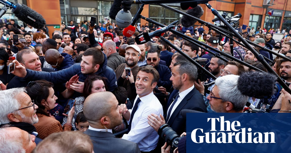Macron kickstarts re-election campaign as Le Pen gains ground