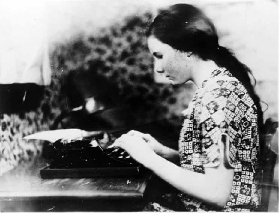 Barbara Newhall Follett in 1926.