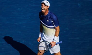 Andy Murray of Great Britain celebrates his victory over Stan Wawrinka of Switzerland at the Western and Southern Open