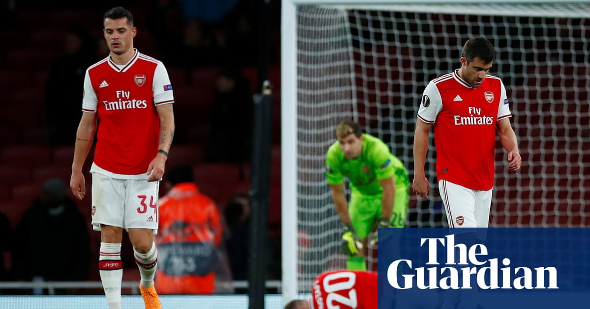 Unai Emery clings on after Arsenal suffer another dismal defeat