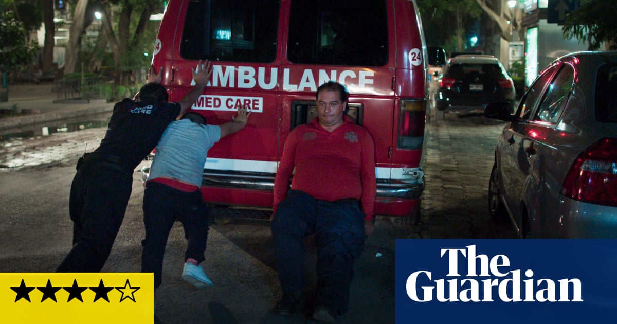 Midnight Family review – an alarming look at Mexicos ambulance cowboys