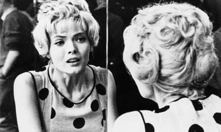 Corinne Marchand in Agnès Varda’s 1962 masterpiece Cléo From 5 to 7, available on Curzon Home Cinema.