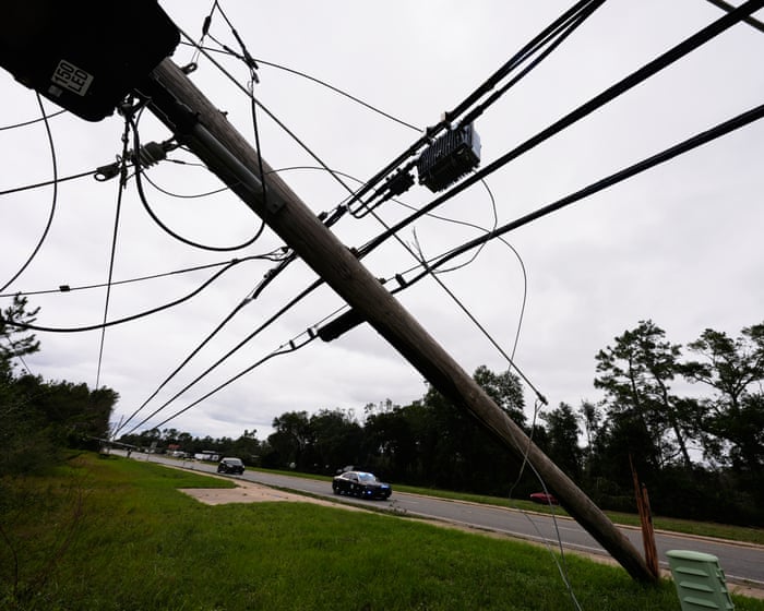 Thousands without power in Florida and Alabama as Isaias moves north