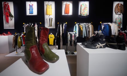Clothes and shoes from the singer’s personal collection 