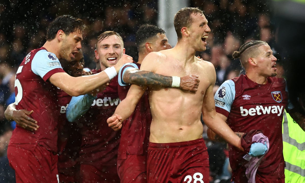West Ham's stoppage-time double seals comeback and adds to Everton