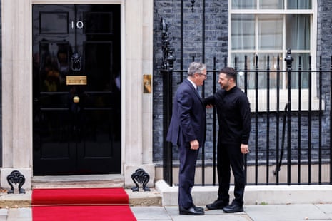 Keir Starmer (L) greets Ukrainian president Volodymyr Zelenskyy at 10 Downing Street in London.