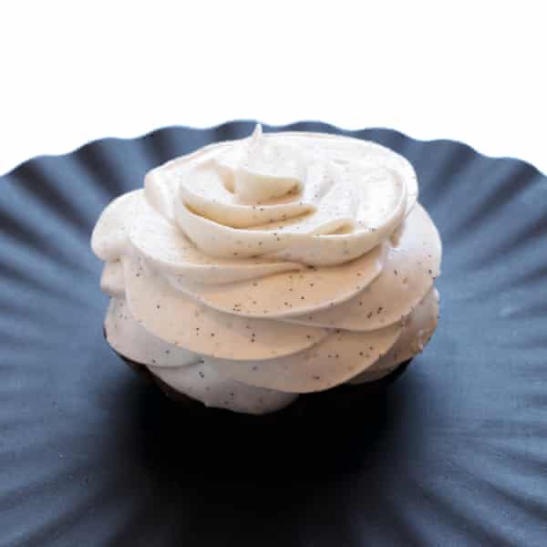 Cédric Grolet’s Petite Vanilla Flower.