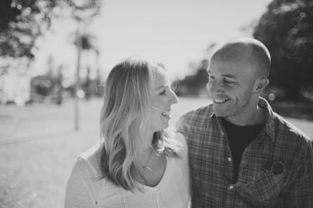 Black and white photo of Hannah Richell with her husband Matt in 2012